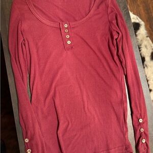 Ribbed Long-Sleeve Henley Top in Burgundy